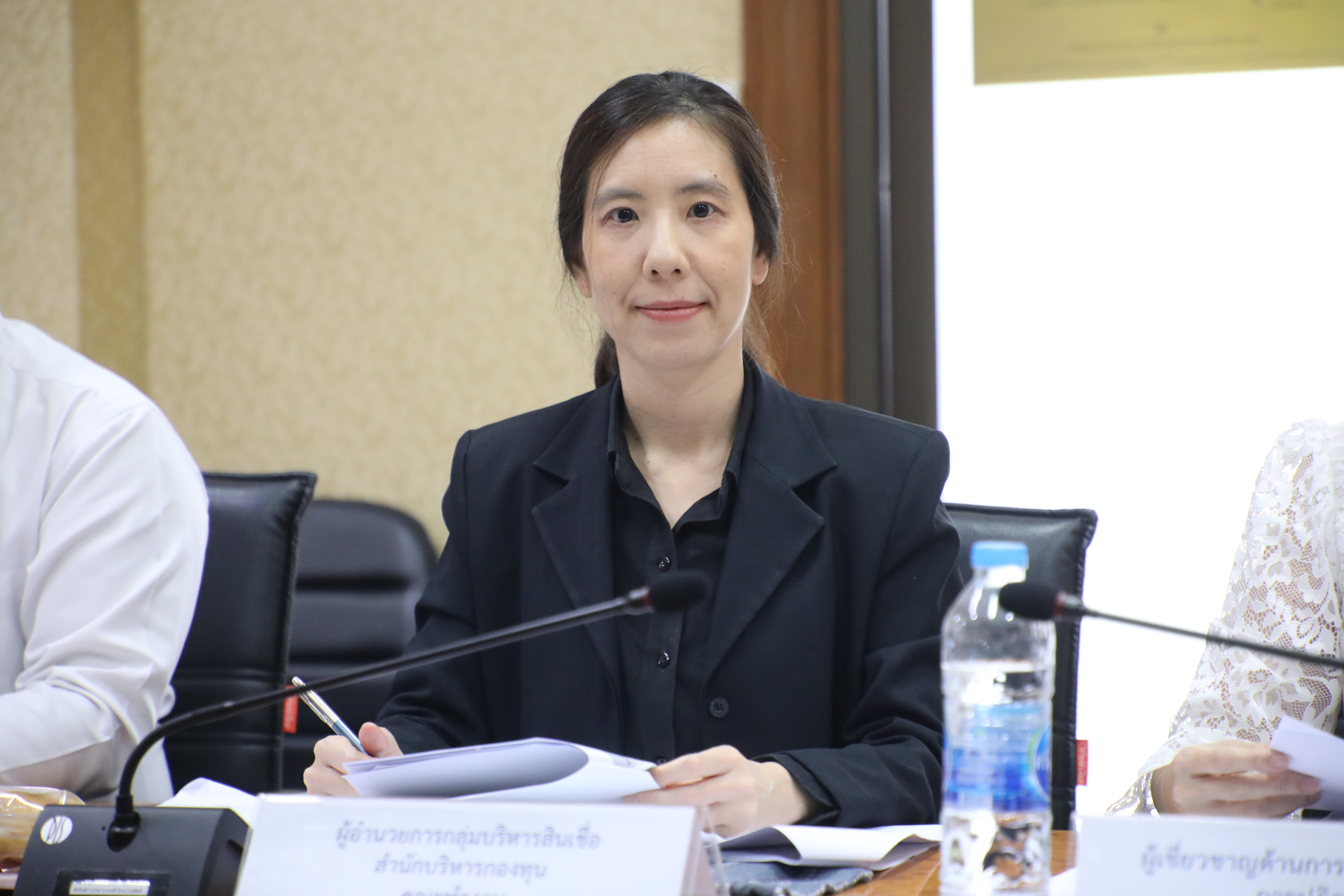 title - ส.ป.ก. ประชุมคณะทำงานศึกษาพิจารณาการแก้ไขปัญหาด้านที่ดินและหนี้สินของเกษตรกร โครงการแก้ไขปัญหาที่ดินทำกินให้แก่เกษตรกรสภาประชาชน 4 ภาค ครั้งที่ 1/2569